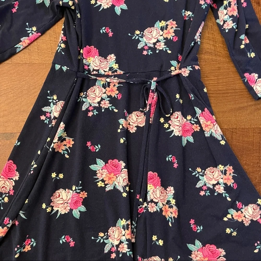 Justice girls flower & navy blue dress Sz 18 +plus stretchy ties at waist